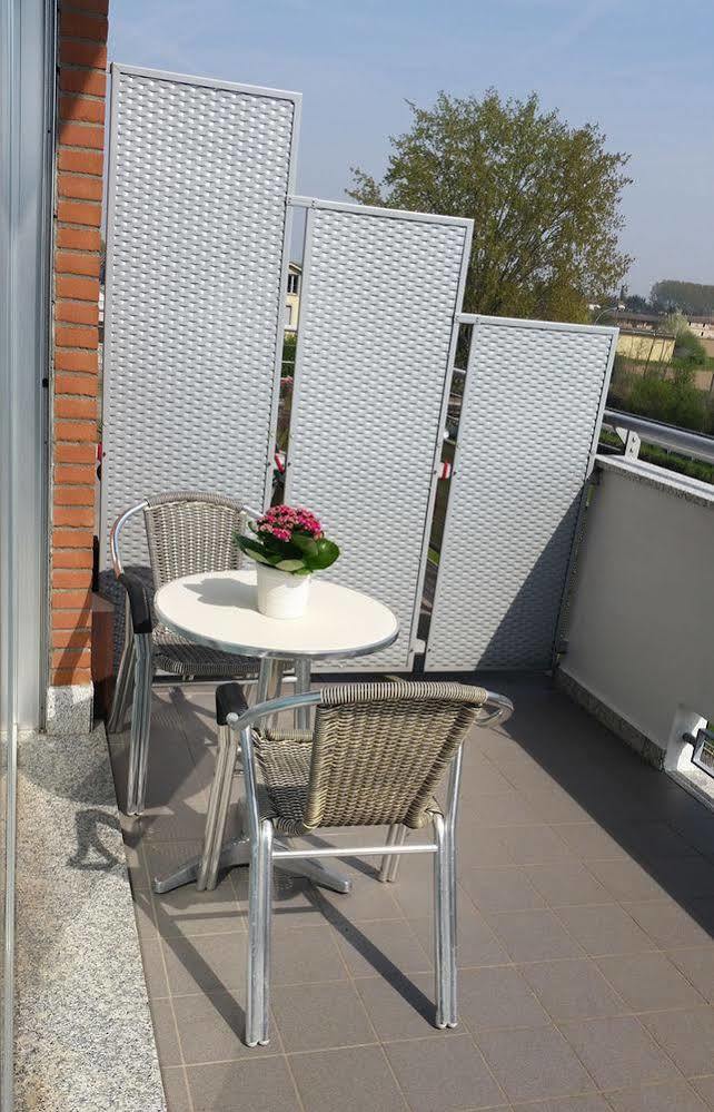 Residence Fermi Casarile Extérieur photo